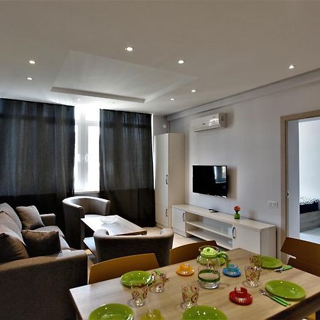 Apartment In City Center Yerevan Bagian luar foto