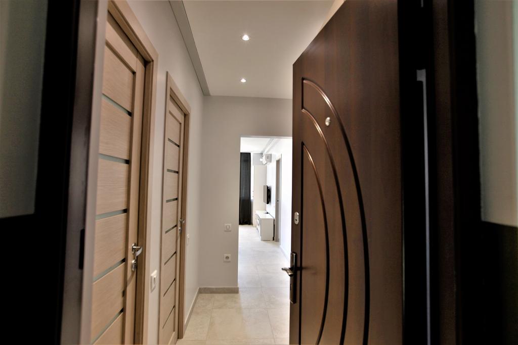 Apartment In City Center Yerevan Bagian luar foto